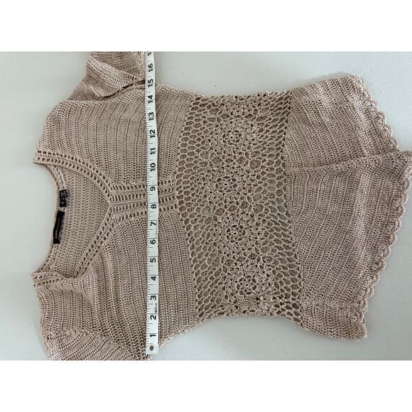 BCBG Y2K Women's Floral Crochet Tan Neutral Blouse Shirt Top Small *FLAWED* - Picture 4 of 8